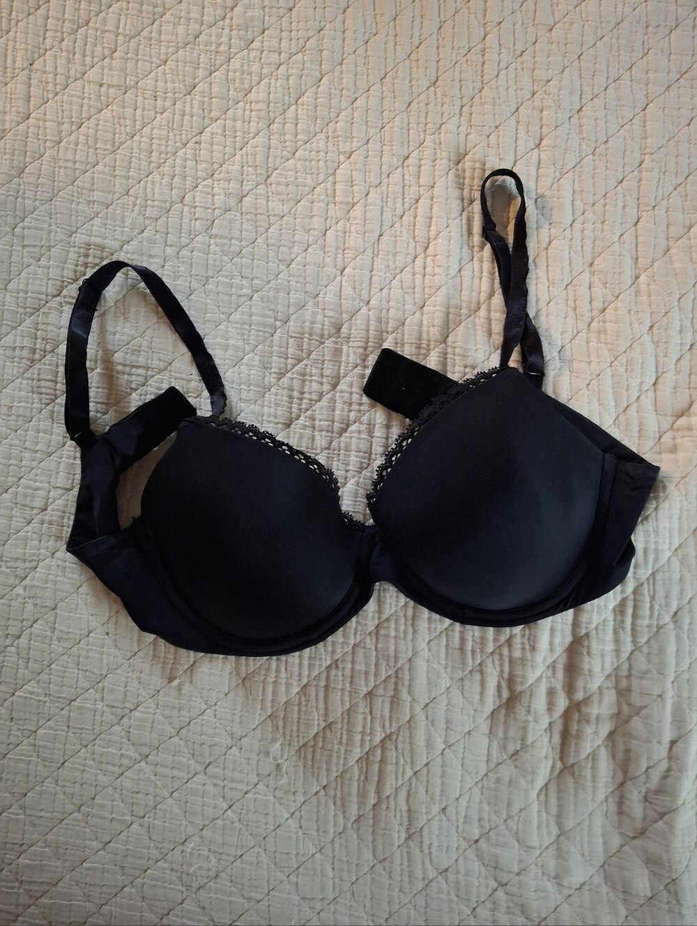 Calvin Klein 36C Black Padded Underwire Pushup Bra